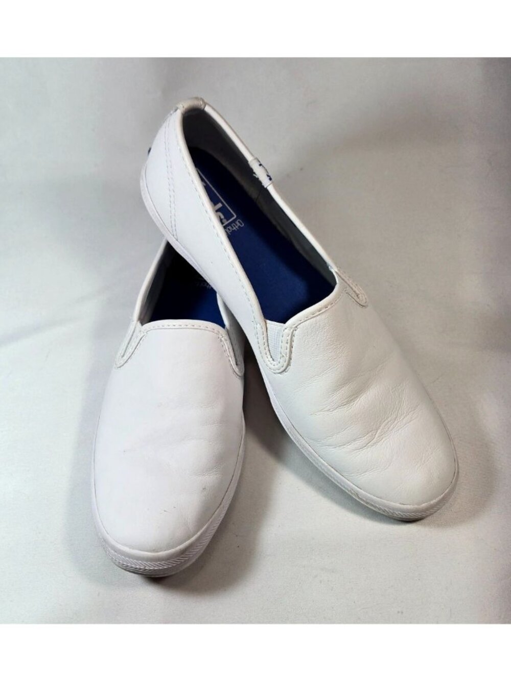 Keds Slip-Ons White Leather Sneakers 8 S Womens Campion Ortholite Cushioned